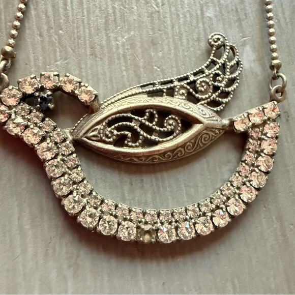 Sabika Crystal Pendant Necklace - Picture 6 of 6